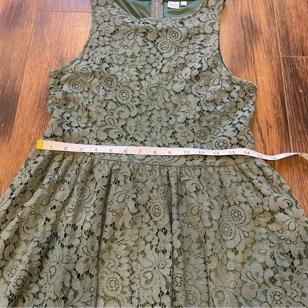 green lace dress high neck sleeveless - Picture 8 of 11